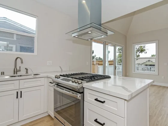 B St Modern white kitchen with island